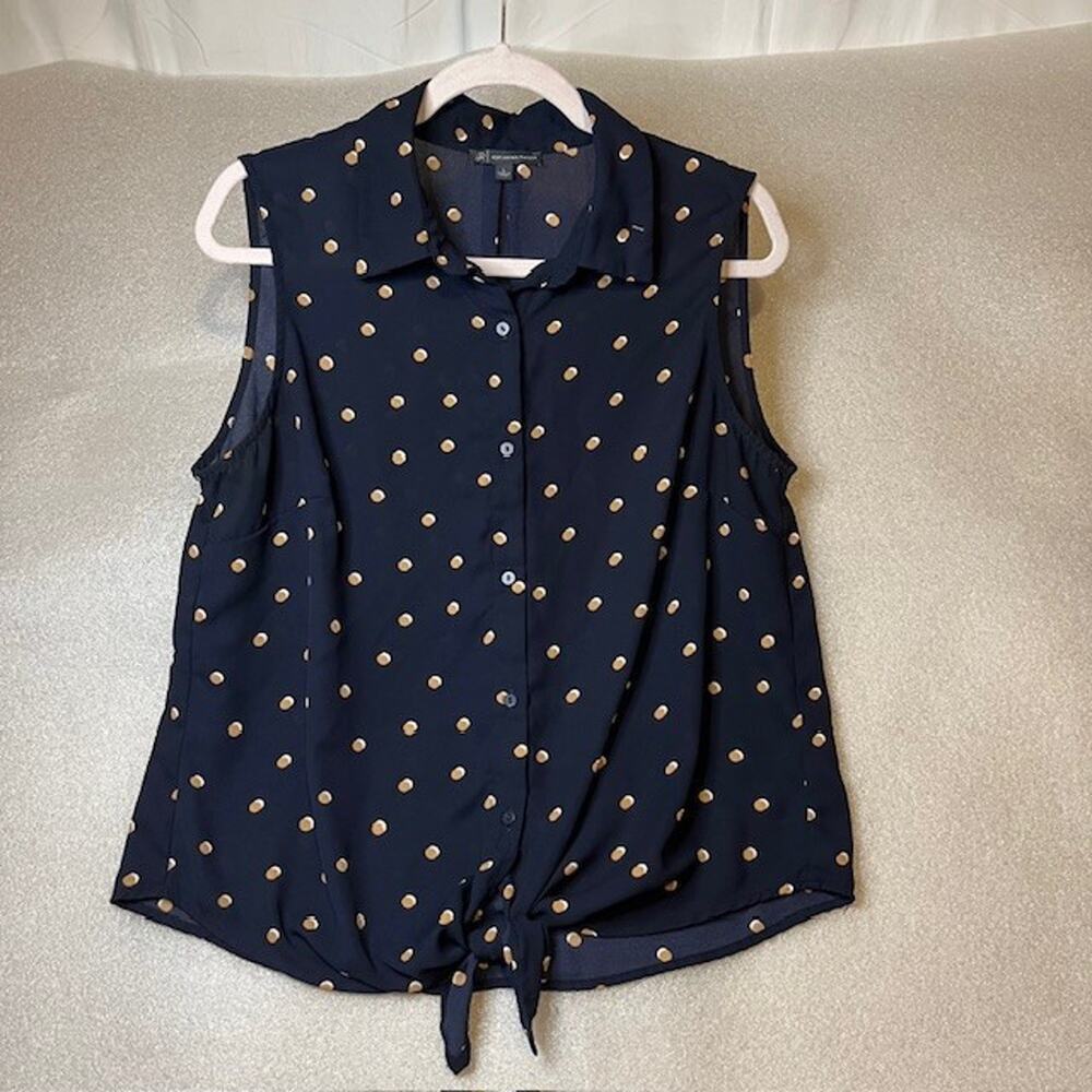 Adrianna Papell Large Sleeveless Navy Polks Dot Blue Button down Blouse